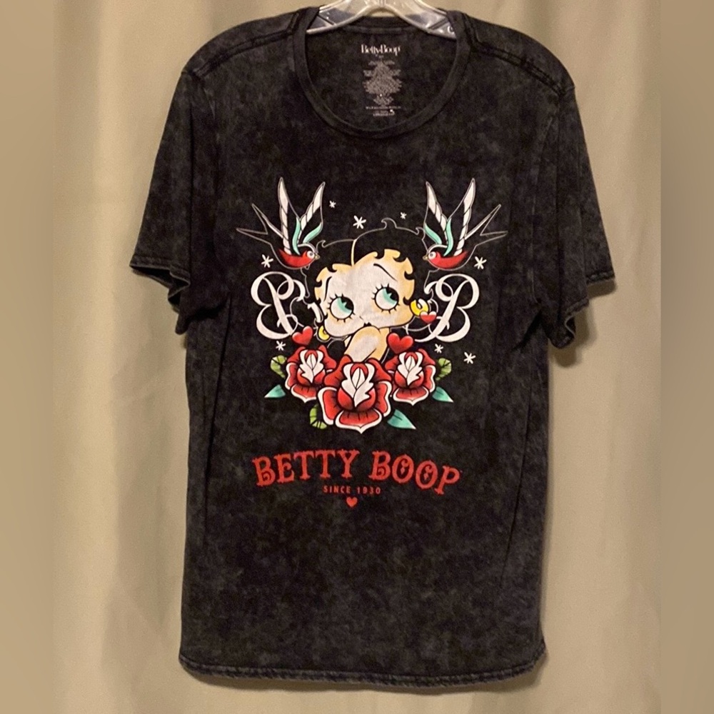 Betty Boop Women’s Graphic Black Short Sleeve Tee size L